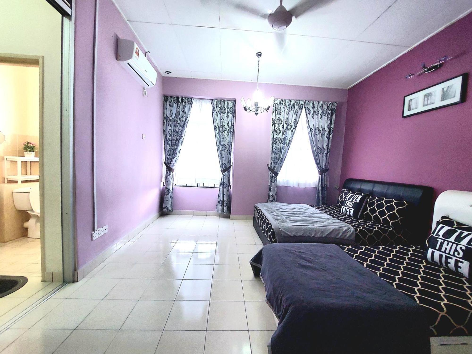 E&A Homestay Klia/ Sepang/ Nilai Kültér fotó
